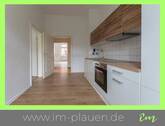 Küche mit EBK - moderne Einbauküche - Bad mit Wanne - 1.Obergeschoss 3-Zimmerwohnung in Plauen zur Miete