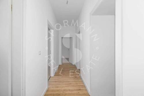 Flur - Etagenwohnung mit 90,00 m² in Düsseldorf zur Miete