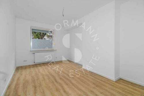 Schlafzimmer zur Straße - 