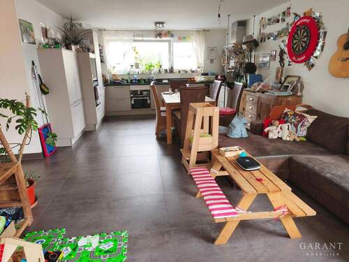 Wohnen / Essen / Küche - 5 Zimmer Etagenwohnung zum Kaufen in Gäufelden