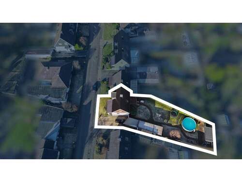 eingezeichnetes Grundstück - 3 Zimmer Doppelhaushälfte in Neumünster