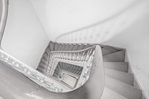 Treppenhaus - Etagenwohnung mit 52,30 m&sup2; in Hamburg zum Kaufen