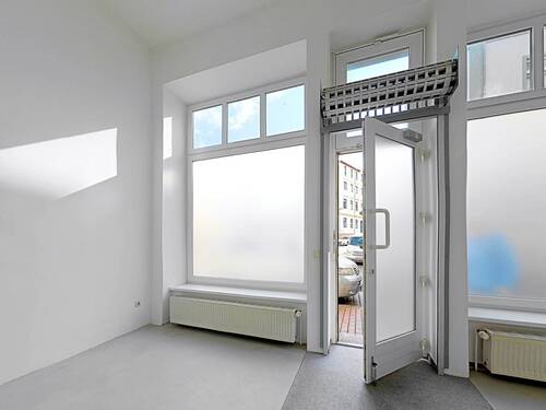 Wohnzimmer - Attraktive Gewerbefläche in zentraler Lage zur Vermietung