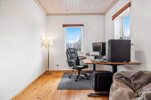 Arbeitszimmer Oberwohnung - 1 Zimmer Mehrfamilienhaus, Wohnhaus in Süderbrarup