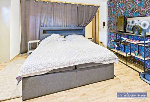 Schlafzimmer 1 OG - 