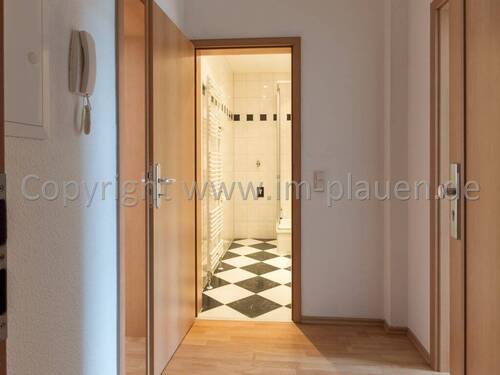 Flur - Etagenwohnung mit 47,40 m² in Plauen zur Miete