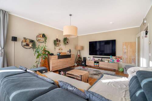 Wohnzimmer - 2 Zimmer Etagenwohnung in Hennigsdorf