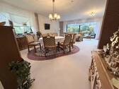 Wohn- und Esszimmer links - 