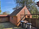 Nebengebäude mit Carport - 4 Zimmer Einfamilienhaus in Schortens