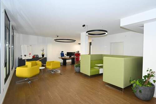 Attraktive Ladeneinheit - Büro in Neumarkt zum Kaufen