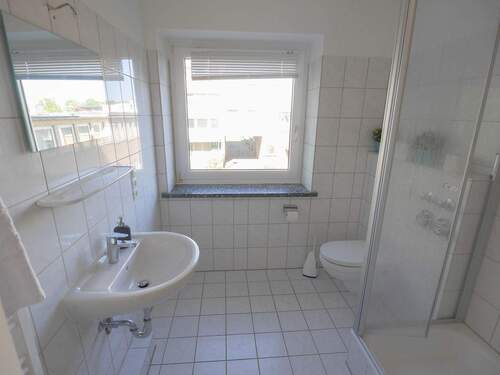 Bad - Etagenwohnung mit 43,60 m² in Uetersen zur Miete