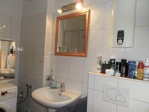 Duschbad mit WM-Platz - Terrassenwohnung mit 51,00 m&sup2; in Hilden zum Kaufen