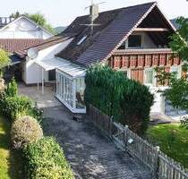 Wunderschönes Familiendomizil mit Wintergarten und idyllischem Gartenparadies - Scheer
