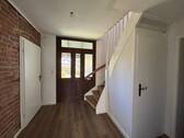 Eingangsbereich - 8 Zimmer Einfamilienhaus zum Kaufen in Schwanewede
