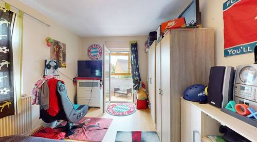 OG Zimmer mit Balkon - 