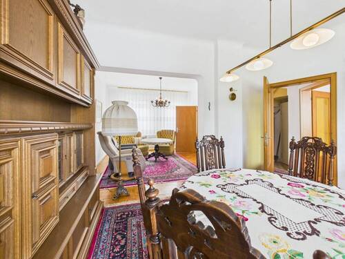 Wohnen EG- sehr geräumig - 8 Zimmer Einfamilienhaus zum Kaufen in Nalbach / Körprich