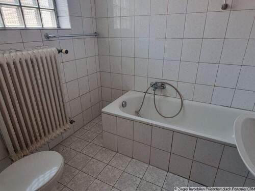 21a OG Badezimmer a - 