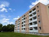 Hinteransicht 2 - 3 Zimmer Etagenwohnung zur Miete in Schwerin