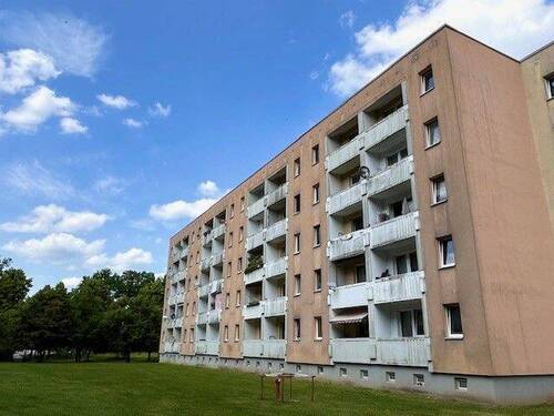 Hinteransicht 2 - 3 Zimmer Etagenwohnung zur Miete in Schwerin
