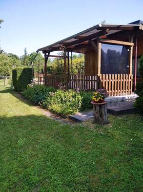 Gartenhaus mit Veranda - Grundstück zum Kaufen in Bad Sulza