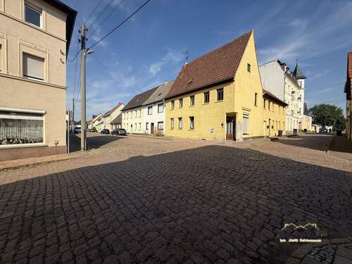 Straßenansicht (2) - 