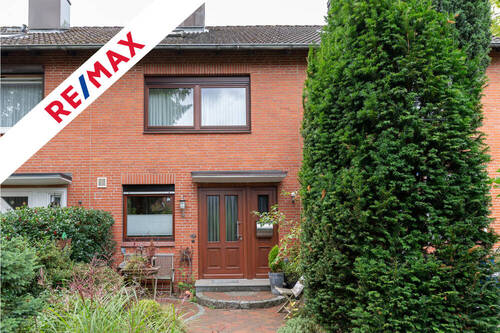 Hauseingang - Ihr neues Zuhause: Reihenhaus mit Balkon und Garten auf Eigenland