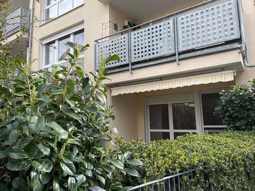 Aussenansicht - Komfortable 2-Zimmer-Wohnung mit Sonnenterrasse in der Innenstadt von Herzogenaurach