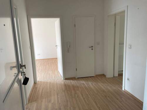 Diele - 2 Zimmer Etagenwohnung zum Kaufen in Herzogenaurach