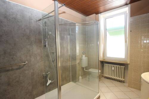 Badezimmer - Etagenwohnung mit 144,00 m&sup2; in Stuttgart zum Kaufen