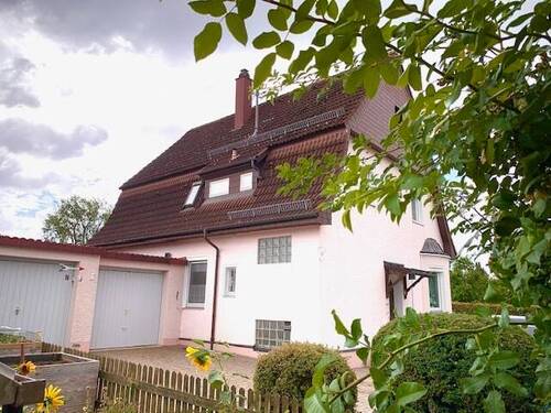 Gepflegtes Einfamilienhaus mit Potenzial - Mit handwerklichem Geschick kann es Ihr Traumhaus werden!