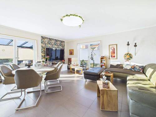 Wohn- und Esszimmer - Bungalow mit 96,00 m&sup2; in Wienhausen zum Kaufen