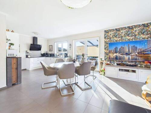 Wohn- und Esszimmer - 