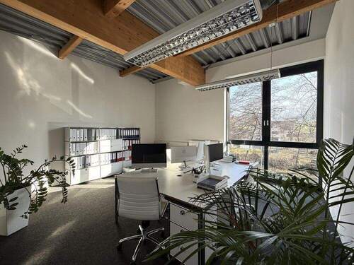 Büro 3 - 