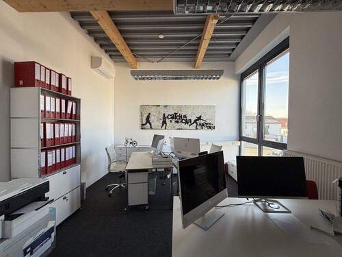 Büro 4 - 