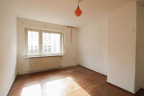 Wohnzimmer - 2 Zimmer Etagenwohnung zum Kaufen in Essen