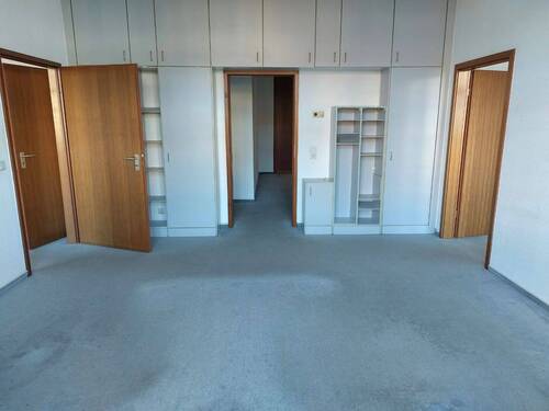 Büroraum Mitte zur Lortzingstrasse - 