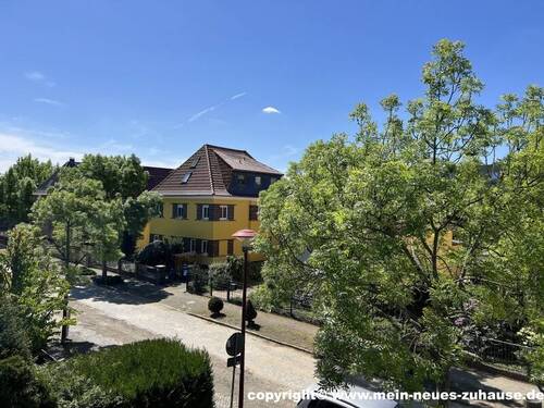 Bild 18 Aussicht Balkon Dachgeschoss Ansicht 2 - 