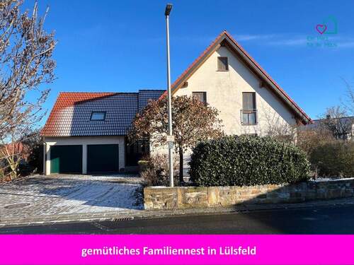 Titelbild - Gemütliches Familiennest mit Gartenparadies in Lülsfeld