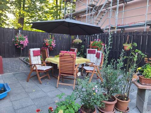 Sitzgruppe im Garten - 