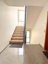 Treppenhaus - Etagenwohnung mit 28,00 m² in Saarbrücken zur Miete