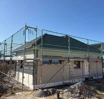 * Erstbezug - moderner Bungalow mit schönem Garten * - Ottendorf-Okrilla