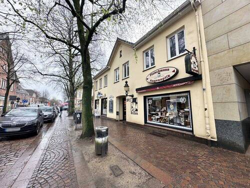 Außenansicht Rechts - Mehrfamilienhaus, Wohnhaus in Ahrensburg zum Kaufen