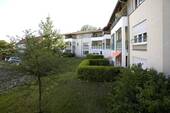 Gebäude Loggia-Bereich - frisch sanierte Wohnung sucht neue Mieter