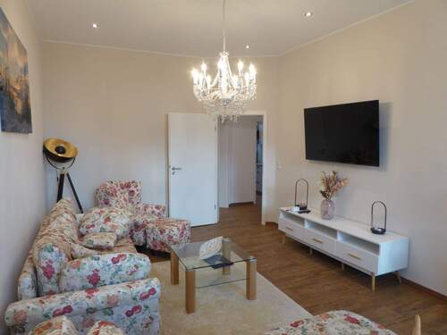 Wohnzimmer - 2 Zimmer Etagenwohnung zum Kaufen in Heringsdorf