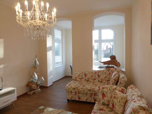 Wohnzimmer - Etagenwohnung mit 65,20 m² in Heringsdorf zum Kaufen