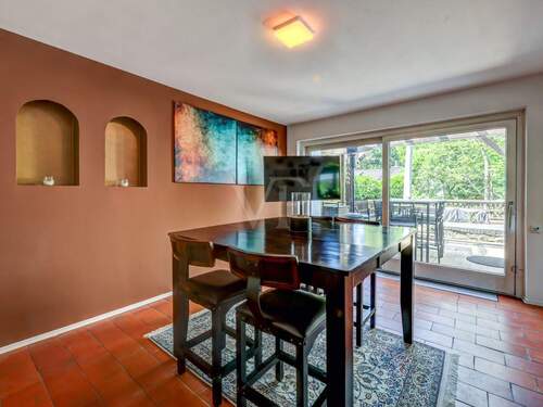 Esszimmer mit Zugang zur Terrasse - 