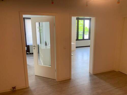 Gemeinschaftsfläche - Büro mit 27,00 m&sup2; in Köln zur Miete