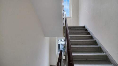 Treppenhaus im Seitenflügel - 