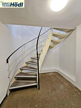 Treppe ins UG - 