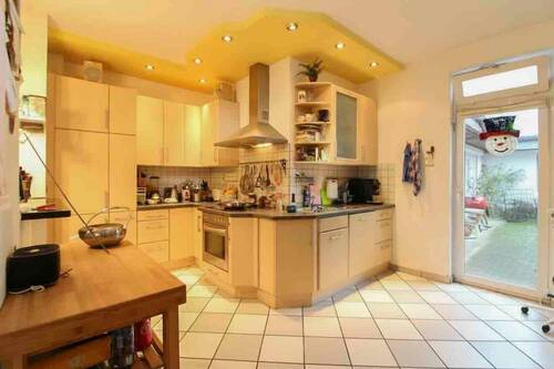 Küche - Einfamilienhaus mit 208,10 m&sup2; in Norderstedt zum Kaufen
